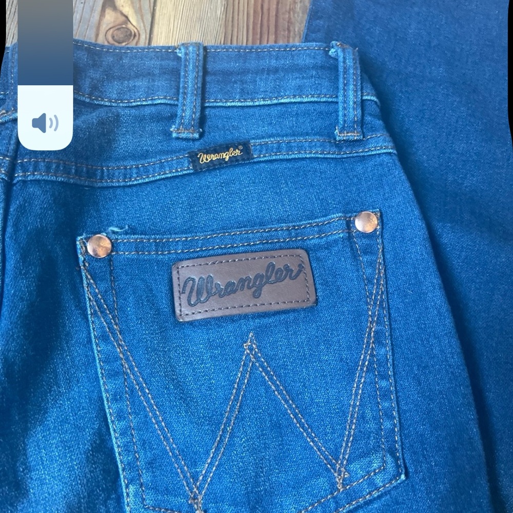 Wrangler Women's Deep Blue Boot Cut Jeans